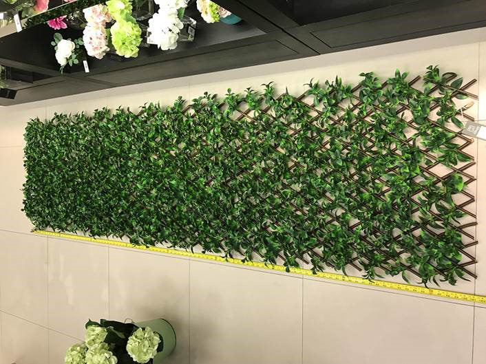 78.7"x39.3" Outdoor UV-Resistant Artificial Gardenia Leaf Trellis Mat -Green (Pack of 4) - Image 2