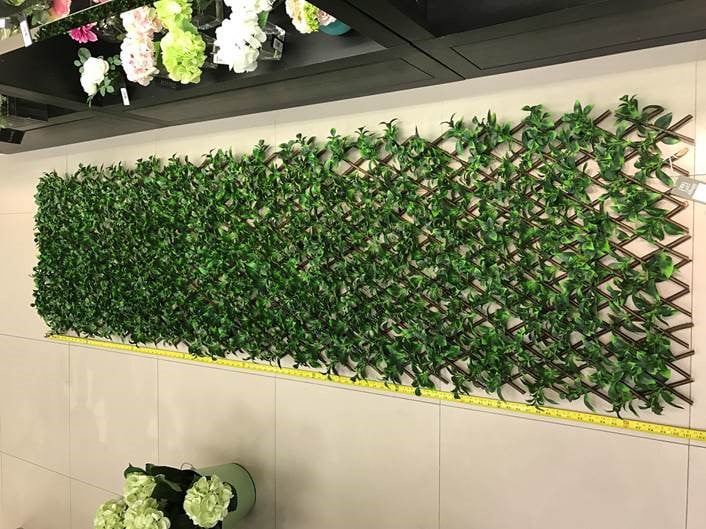 78.7"x39.3" Outdoor UV-Resistant Artificial Laurel Leaf Trellis Mat -Green (Pack of 4) - Image 2